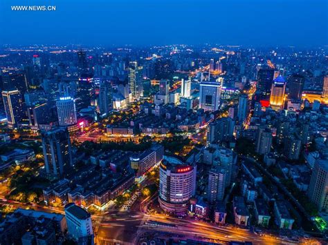 杭州夜景哪裏最好，談論夜景的美感與人文意義